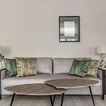 Marc & Spacious And Bright