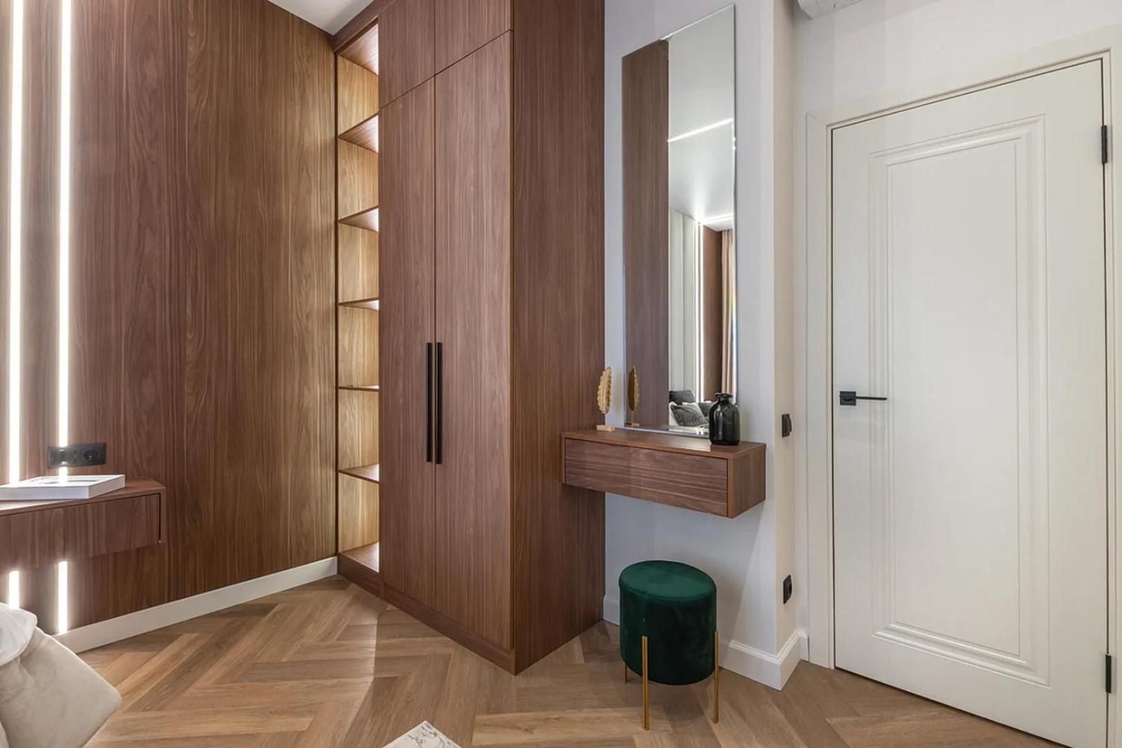 Marc & Spacious And Bright Apartment