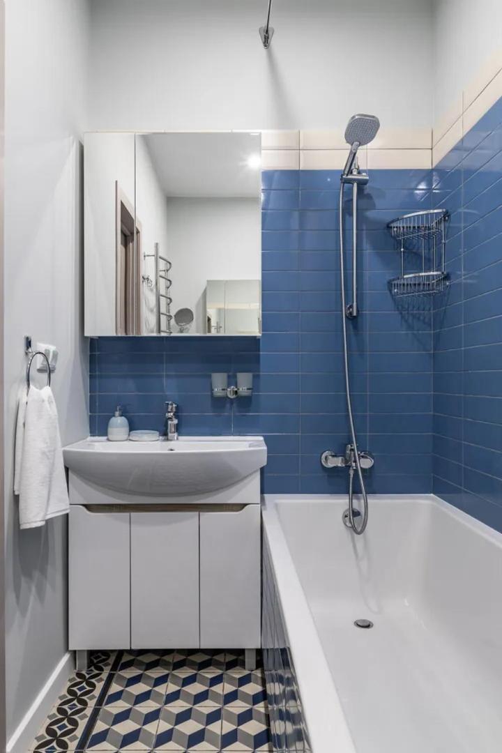 Marc & Spacious And Bright Apartment
